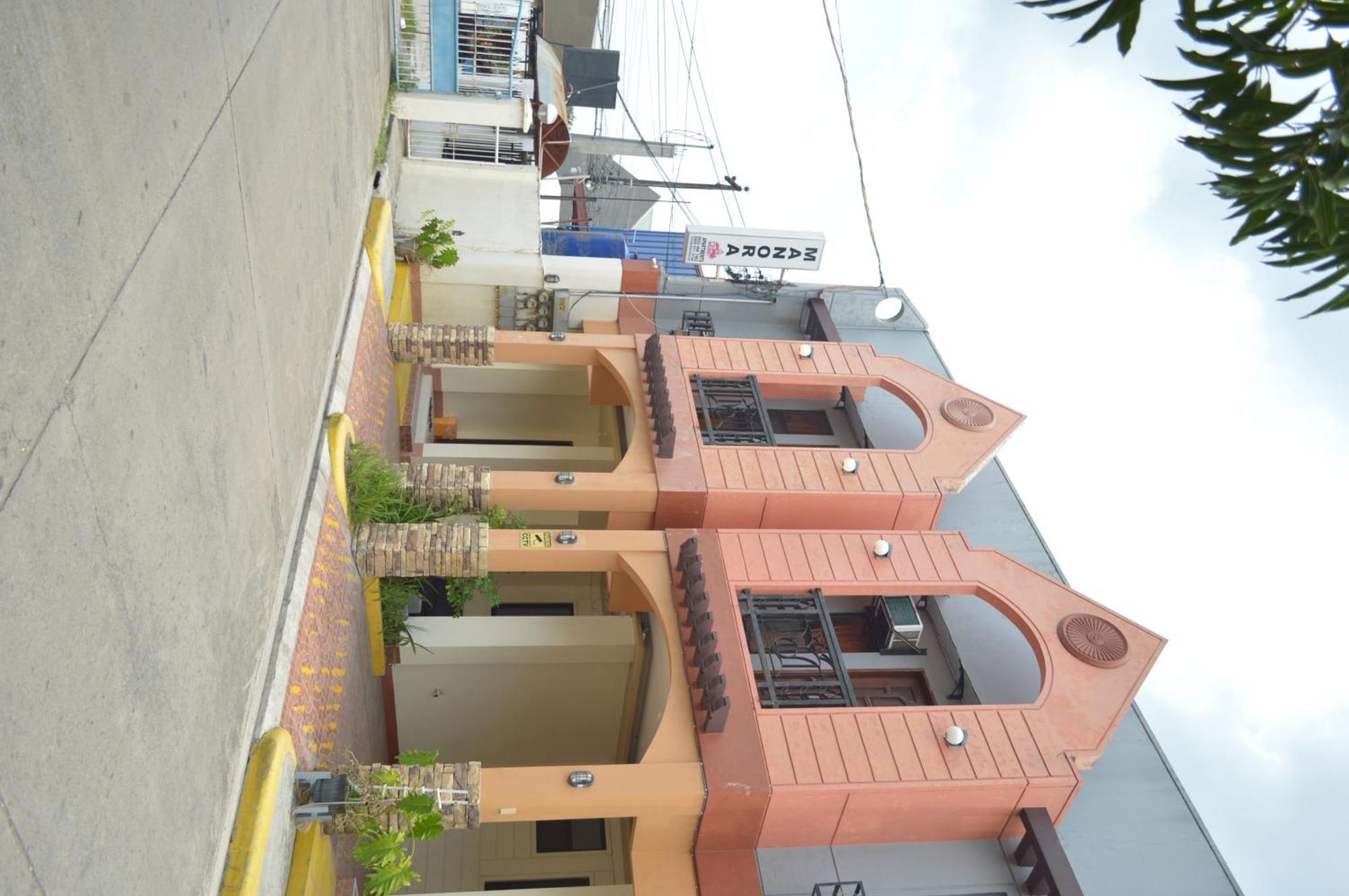 Manora Apartment Talisay  Extérieur photo