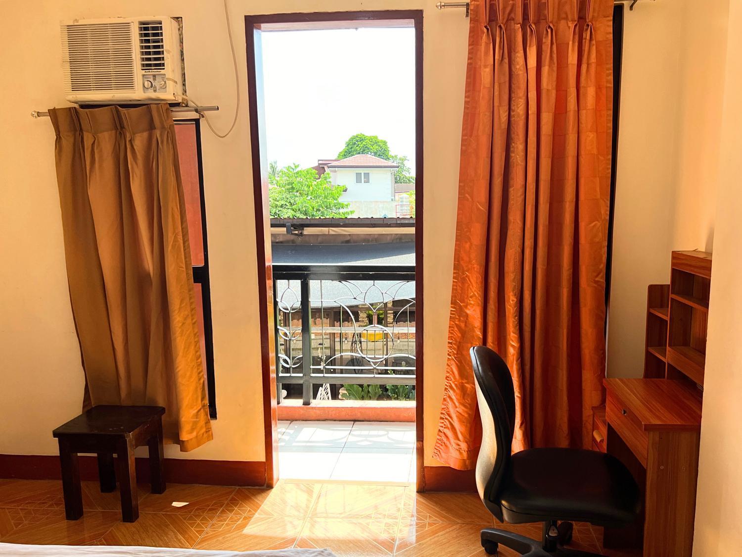 Manora Apartment Talisay  Extérieur photo