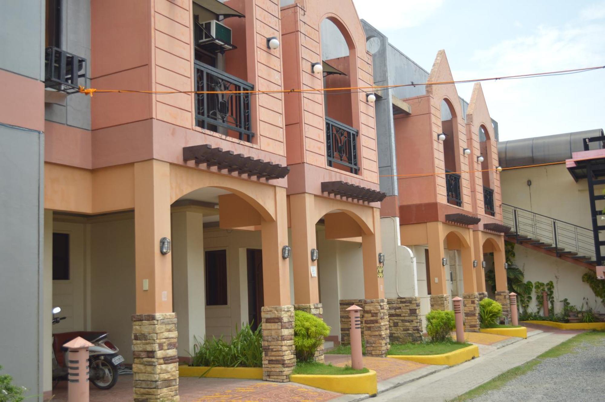 Manora Apartment Talisay  Extérieur photo
