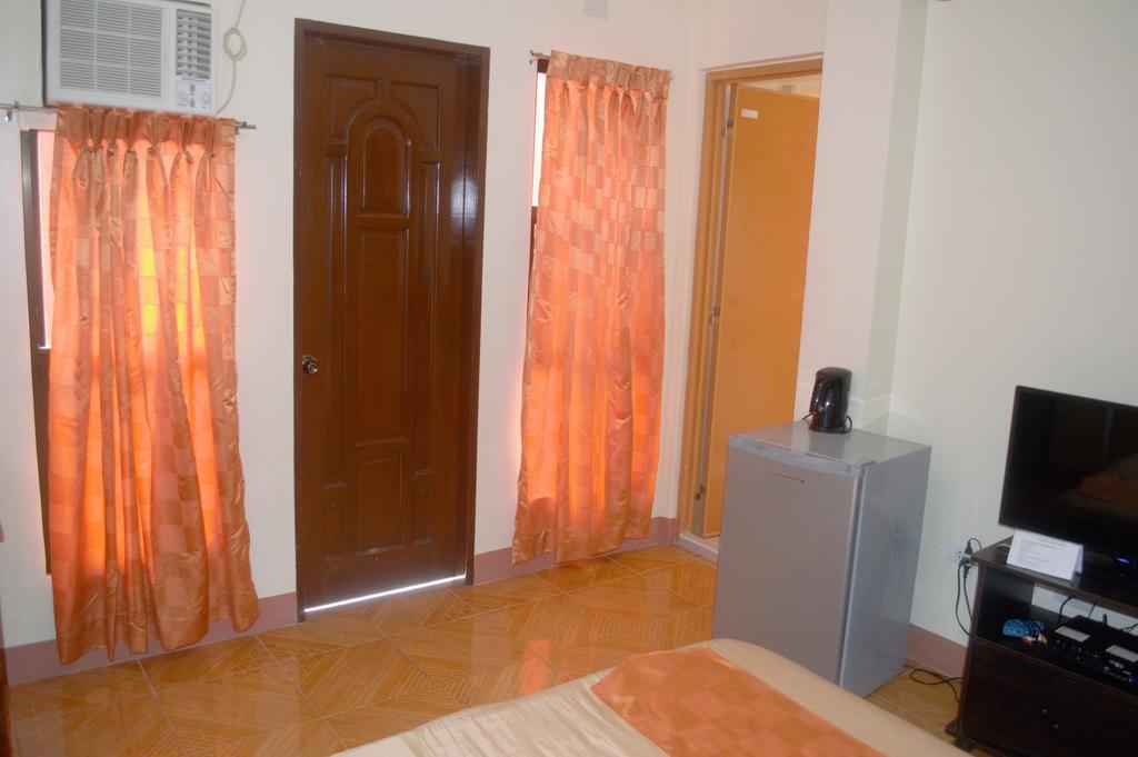 Manora Apartment Talisay  Extérieur photo