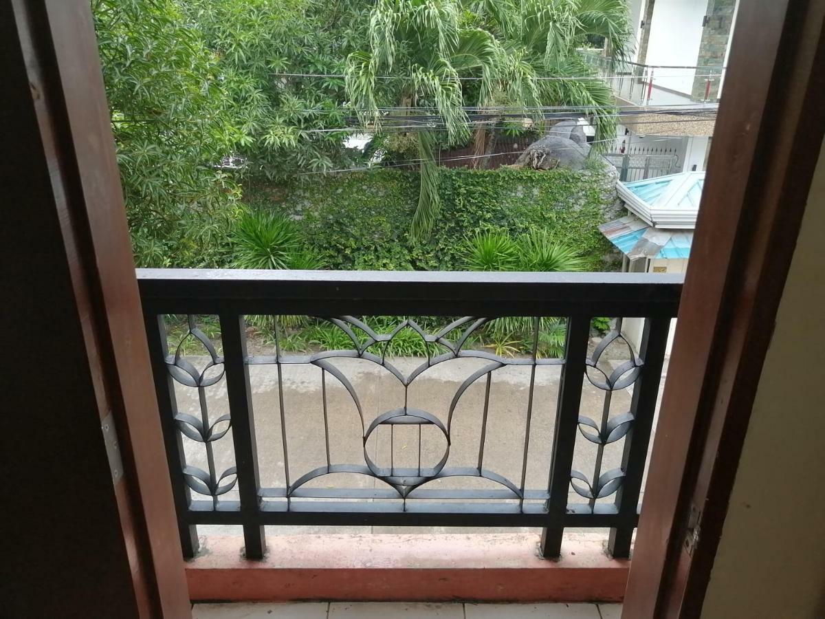 Manora Apartment Talisay  Extérieur photo