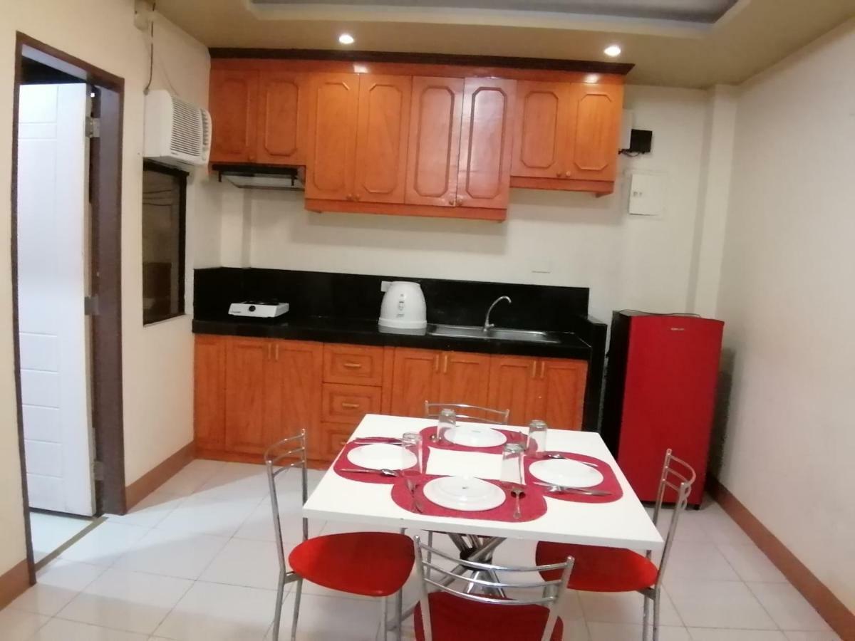 Manora Apartment Talisay  Extérieur photo